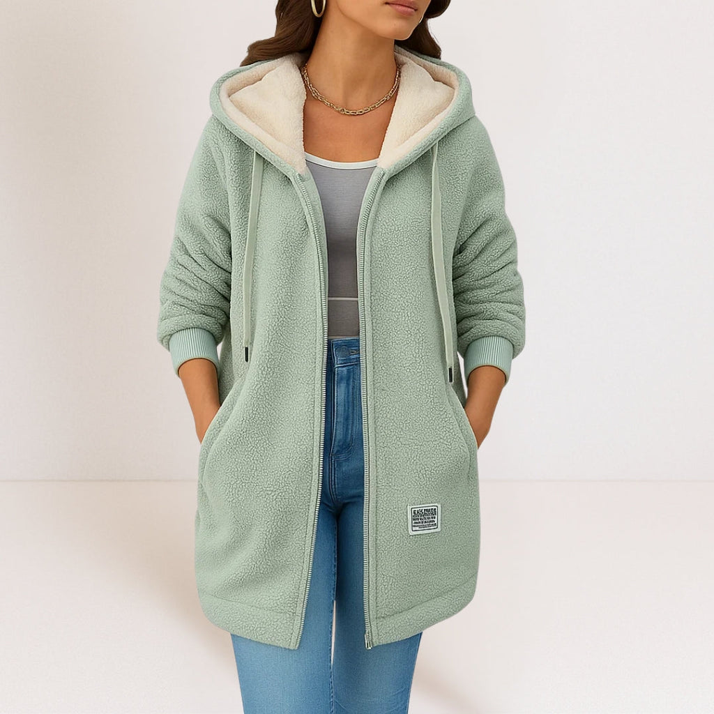 Phoebe | Chaqueta acogedora con capucha
