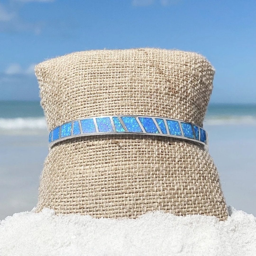 Pulsera de ópalo azul y plateado