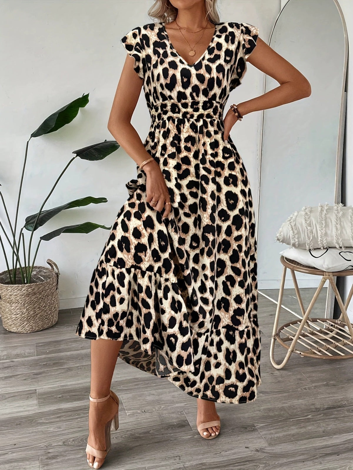 Candela | Vestido largo de estilo barroco con escote en pico