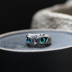 Anillo ajustable búho de la suerte en plateado y ópalo