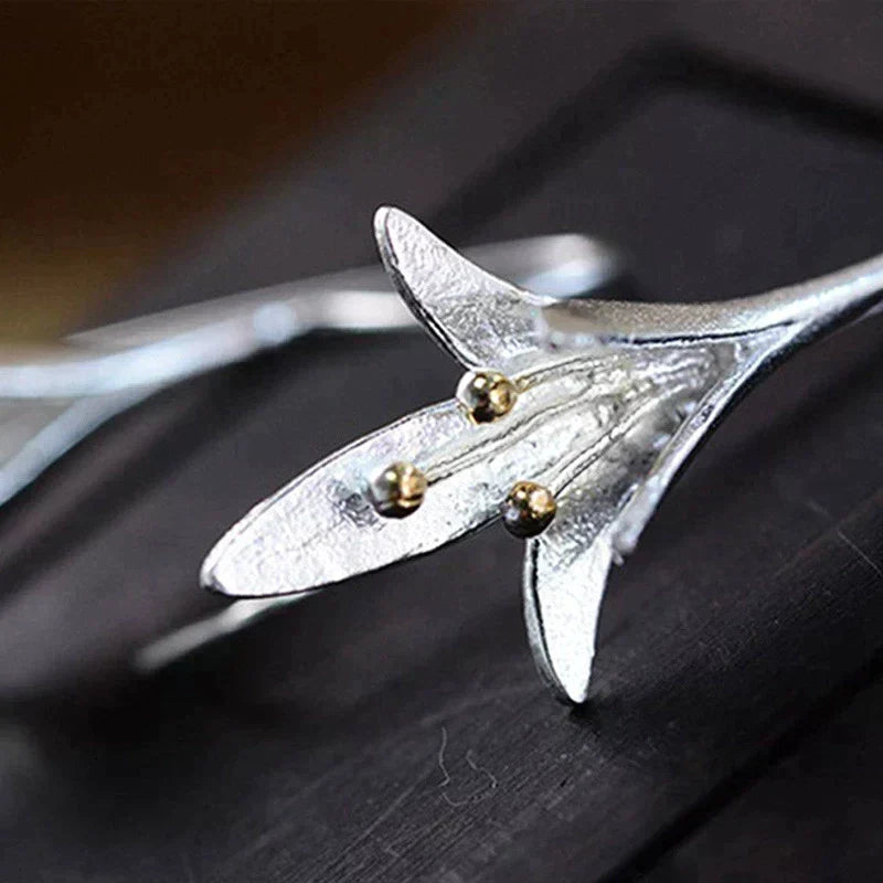 Pendientes de flor plateados