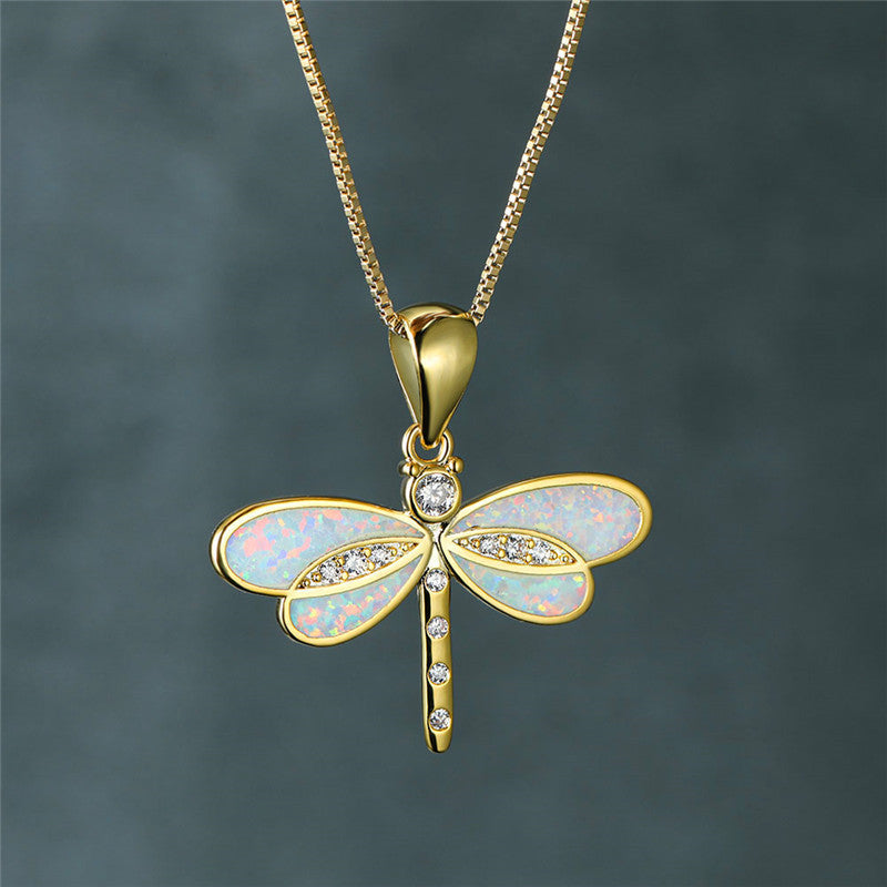 Collar de libélula en dorado con ópalo