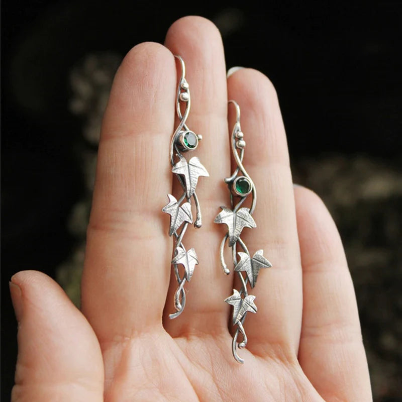 Pendientes vintage de hoja y elfo