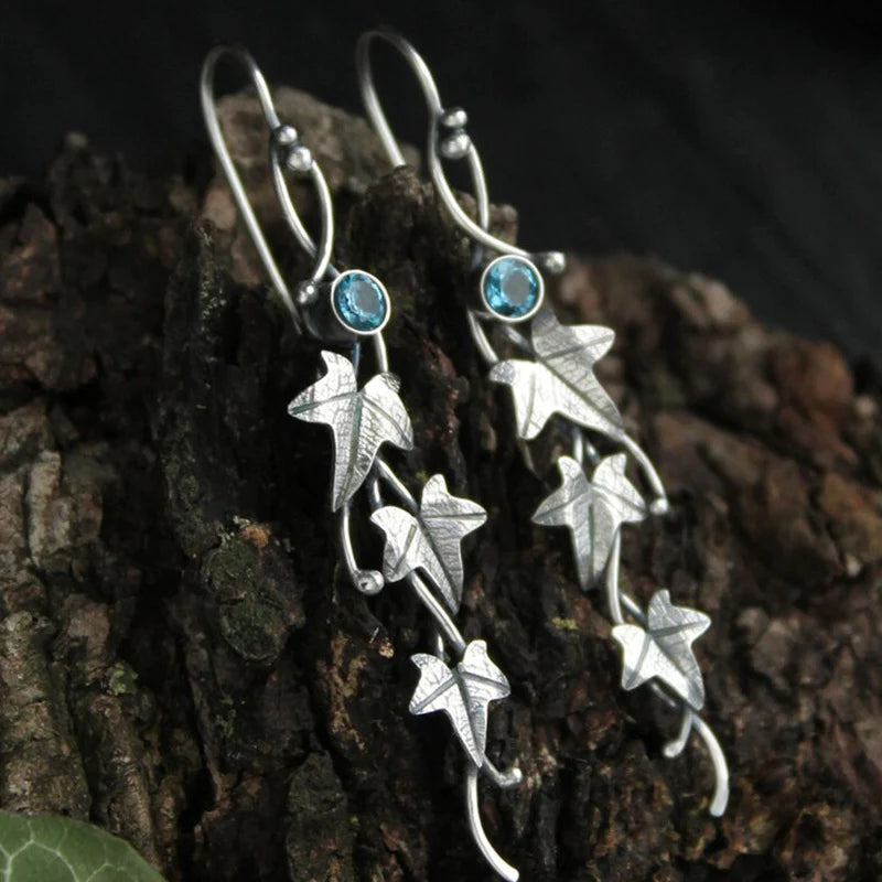 Pendientes vintage de hoja y elfo