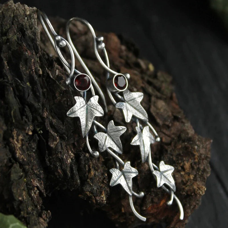 Pendientes vintage de hoja y elfo