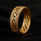 Anillo hueco dorado