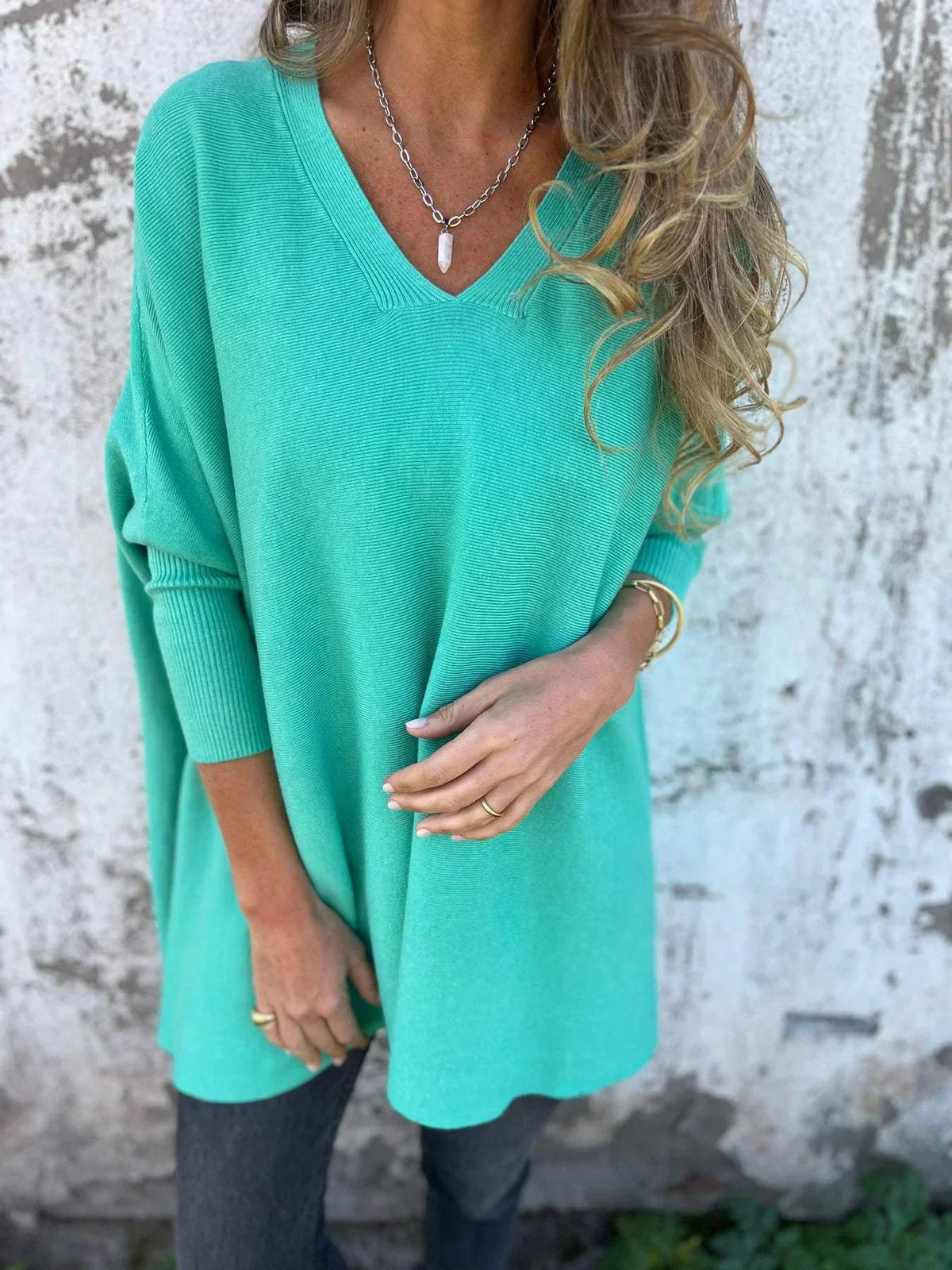Kira | Jersey oversize con cuello de pico relajado