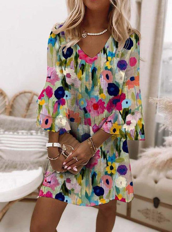 Tabithea | Vestido floral con escote en pico