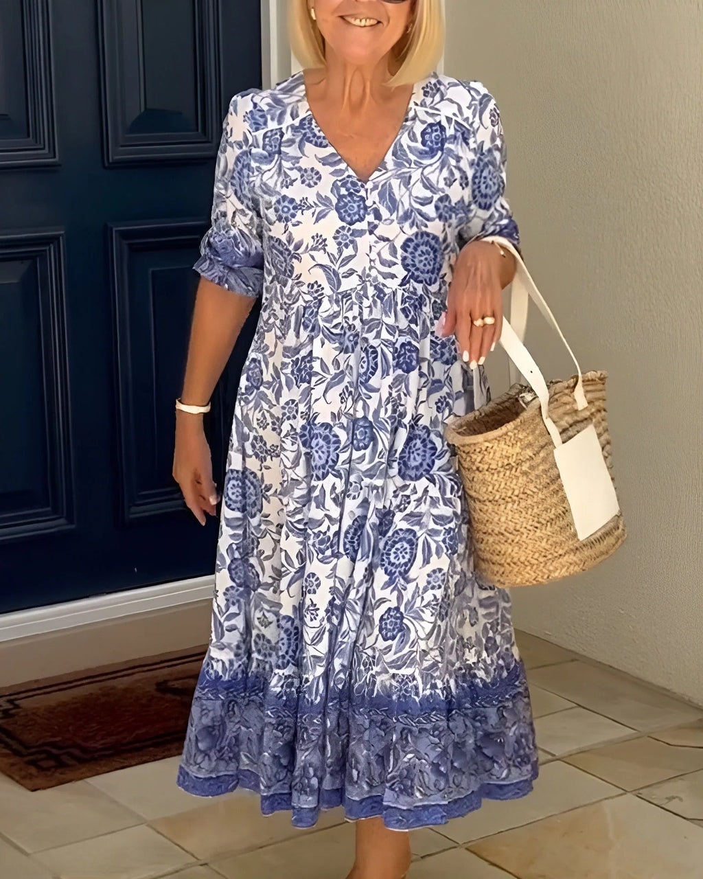Lunah | Vestido floral con escote en pico
