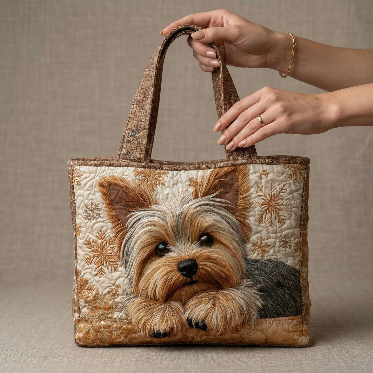 Bolso con yorkshire adorable