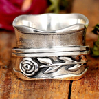 Anillo vintage de flor plateado