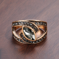 Anillo elegante de cristal negro