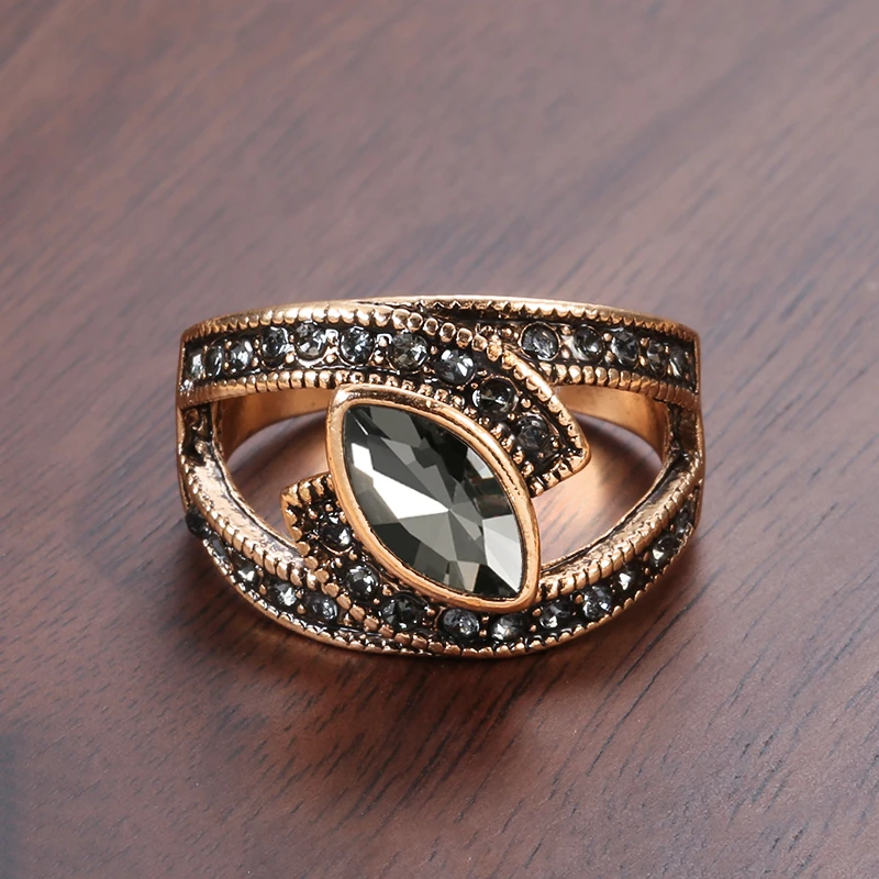 Anillo elegante de cristal negro