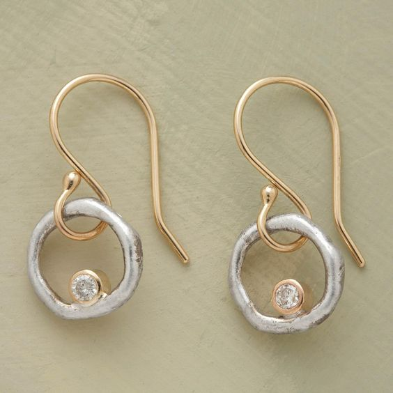 Pendientes vintage plateados con circonitas