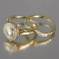 Pack de anillos vintage dorados con circonitas