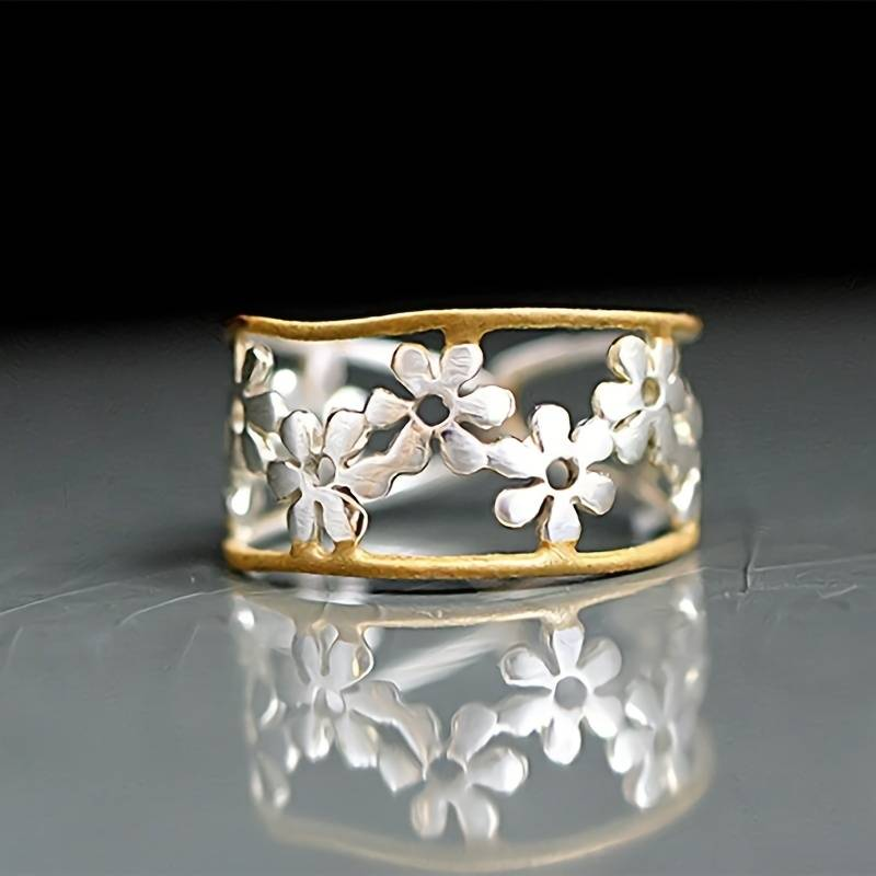 Anillo de flor hueca irregular