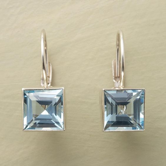 Pendientes vintage de cristal cúbico azul