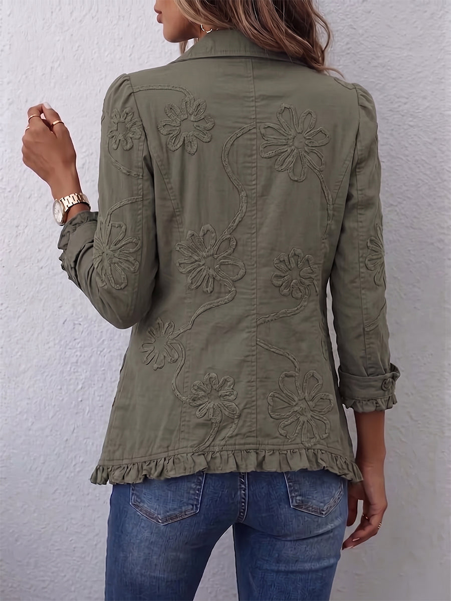 Kamberly | Chaqueta utilitaria con flores bordadas y volantes